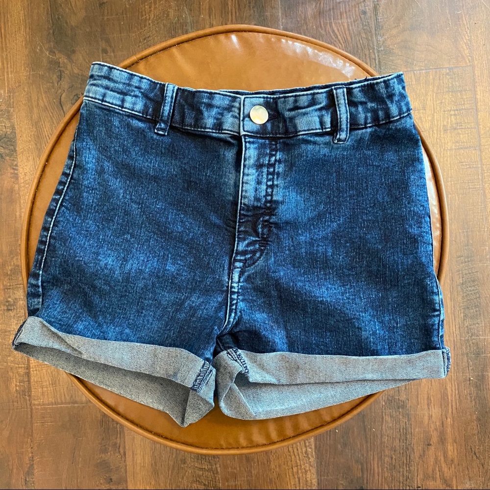dark blue jean shorts!